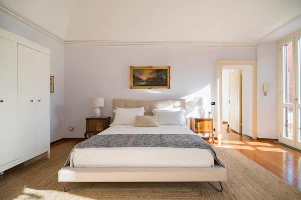 Large, Luxurious Family Apartment In Biella'S Historic Center ภายนอก รูปภาพ